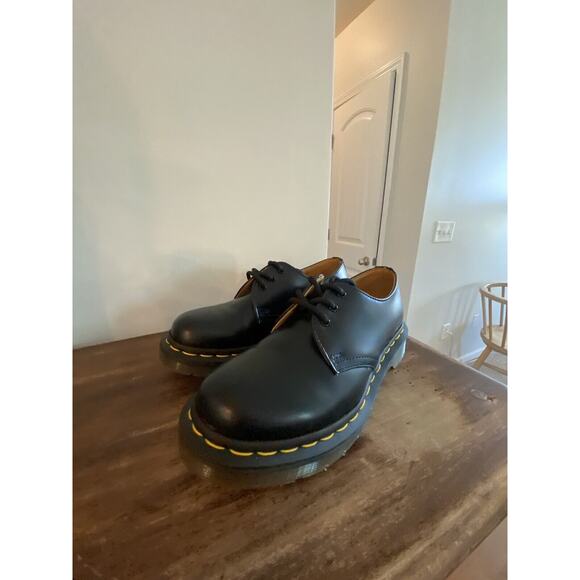 NEW Dr. Martens Oxford Smooth Leather Women’s Sz 6 AW004‎ GV10T Black Lace-up - Picture 5 of 7